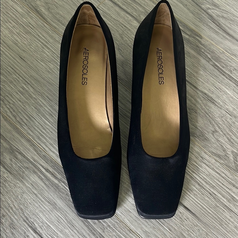 New Aerosoles Women's Black Pumps size 7.5